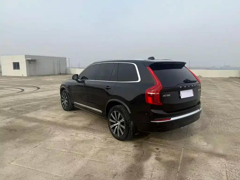 Volvo XC90 — фото 5