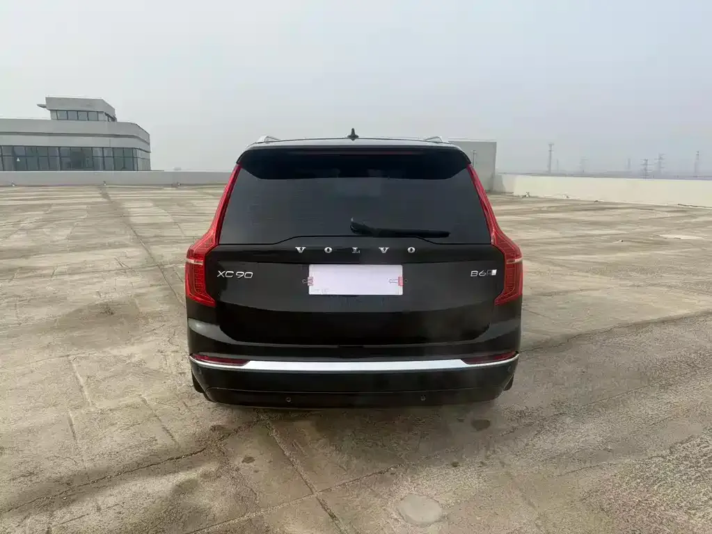 Volvo XC90 — фото 3
