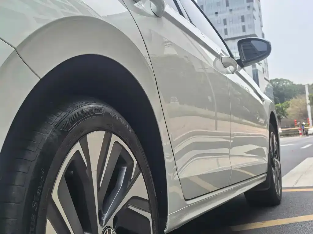 Volkswagen Bora 2023 из CN, фото 2