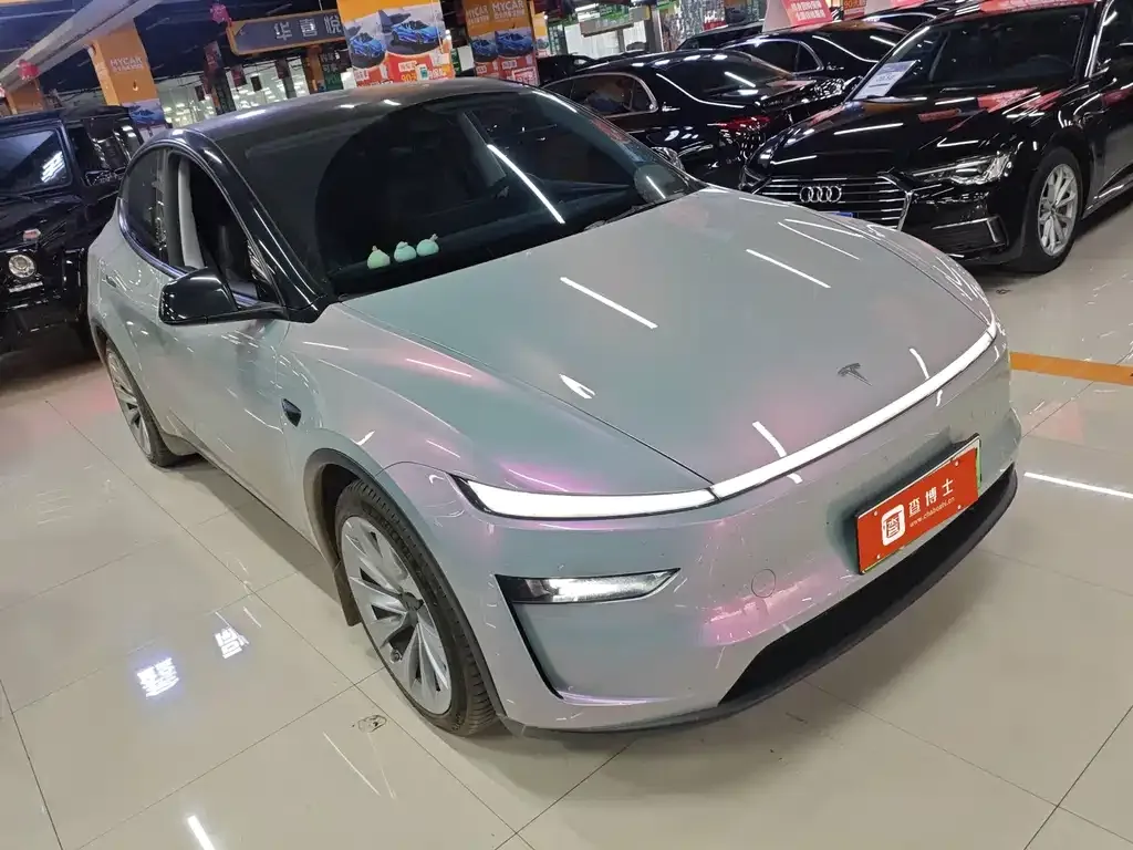 Tesla Model Y — фото 4