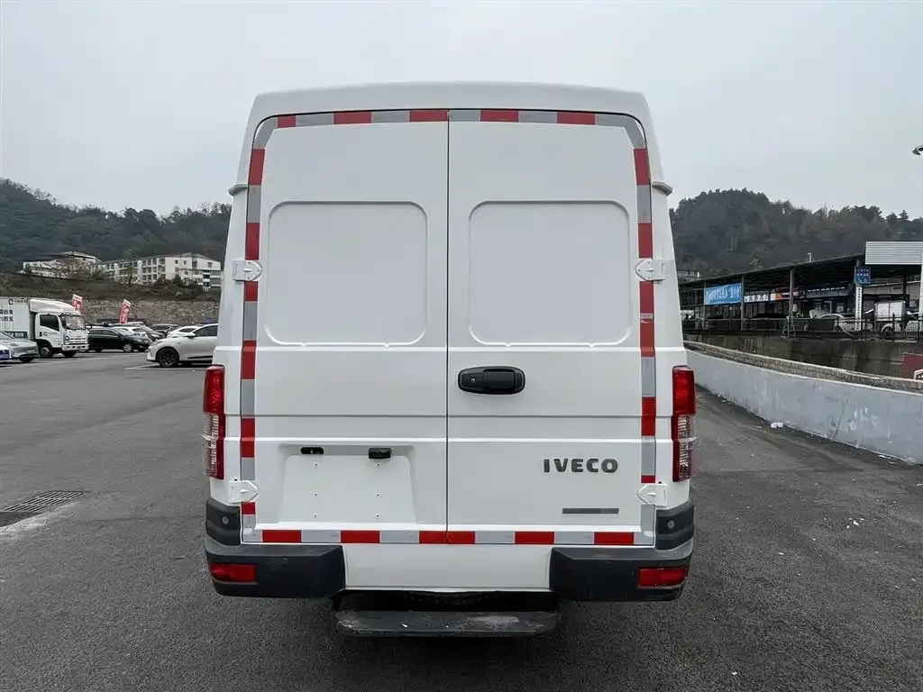 IVECO Daily 2022 из CN, фото 8