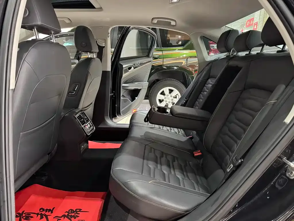 Volkswagen Passat 2021 из CN, фото 6