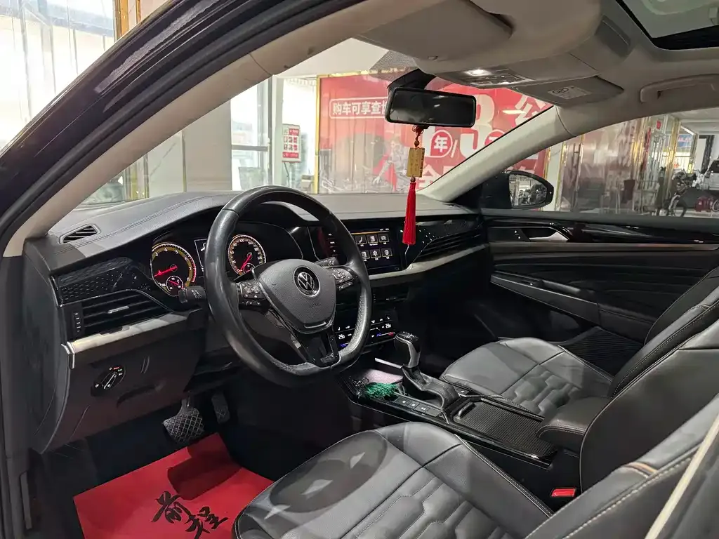 Volkswagen Passat 2021 из CN, фото 9