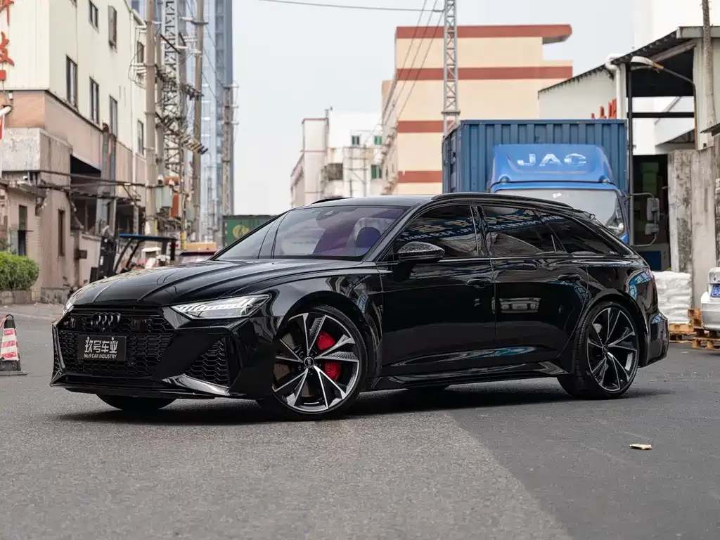 Audi RS 6 — фото 1