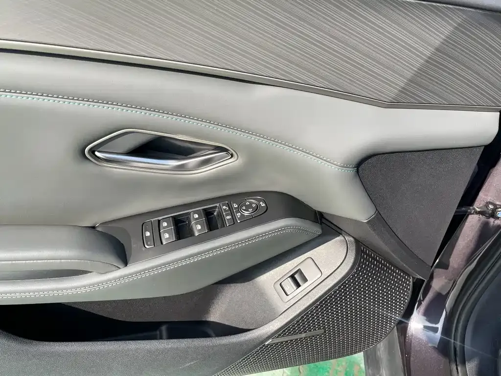 BYD Qin L — фото 10