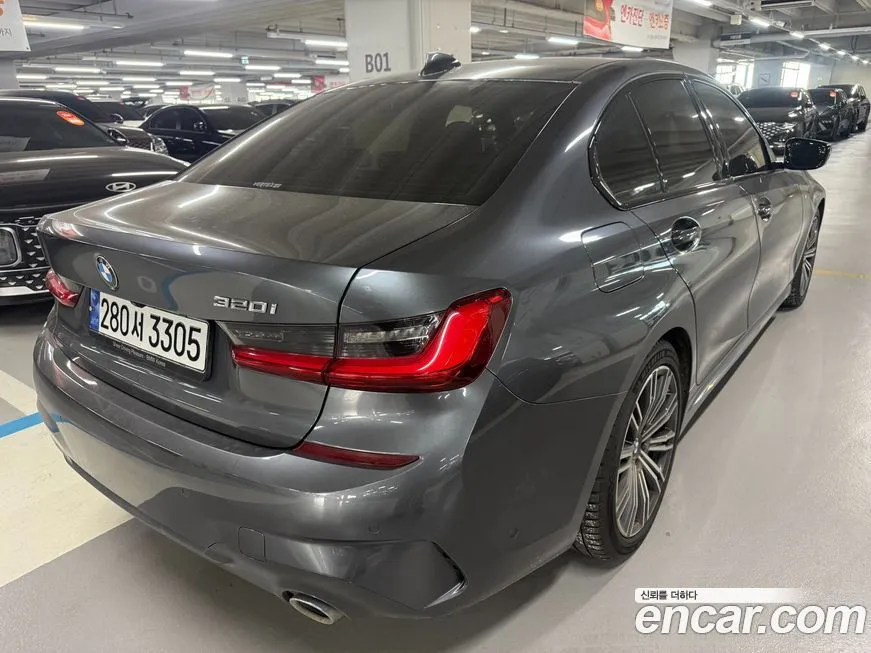 BMW 3-Series 2021 из KR, фото 2