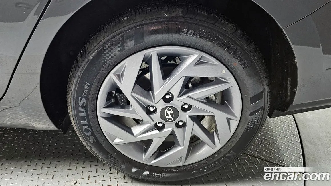 Hyundai AVANTE — фото 4