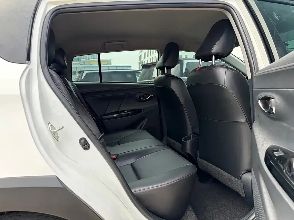 Toyota Yaris L 2022 из CN, фото 6