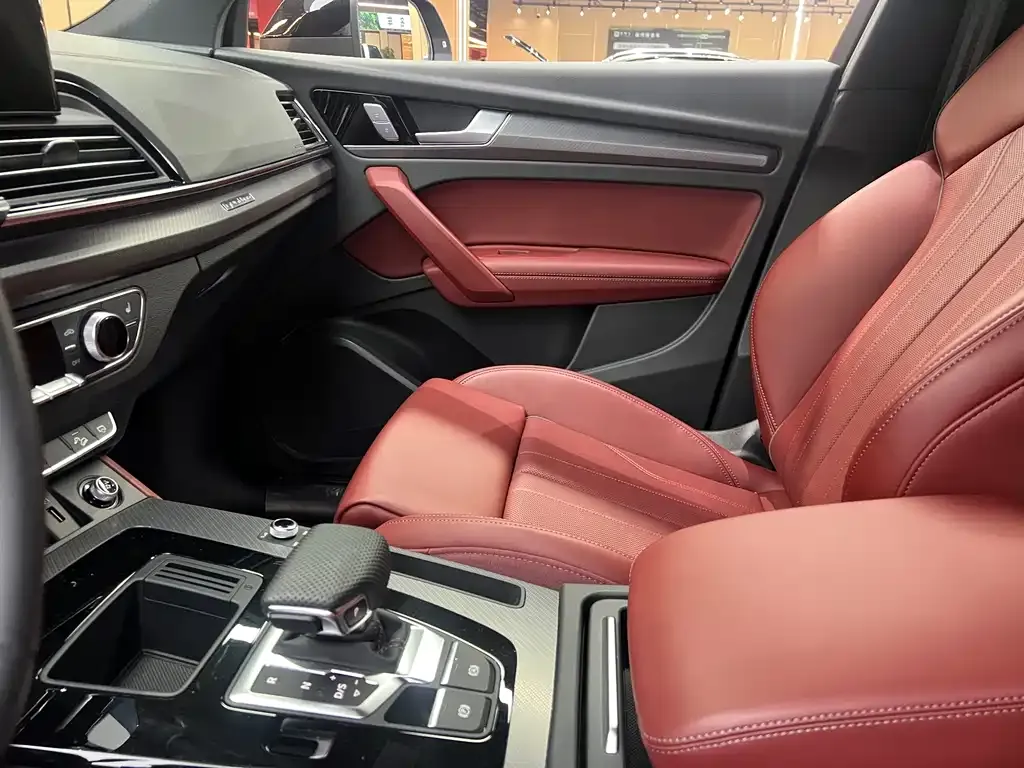 Audi Q5L 2024 из CN, фото 3