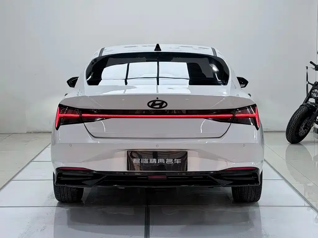 Hyundai Elantra 2024 из CN, фото 2
