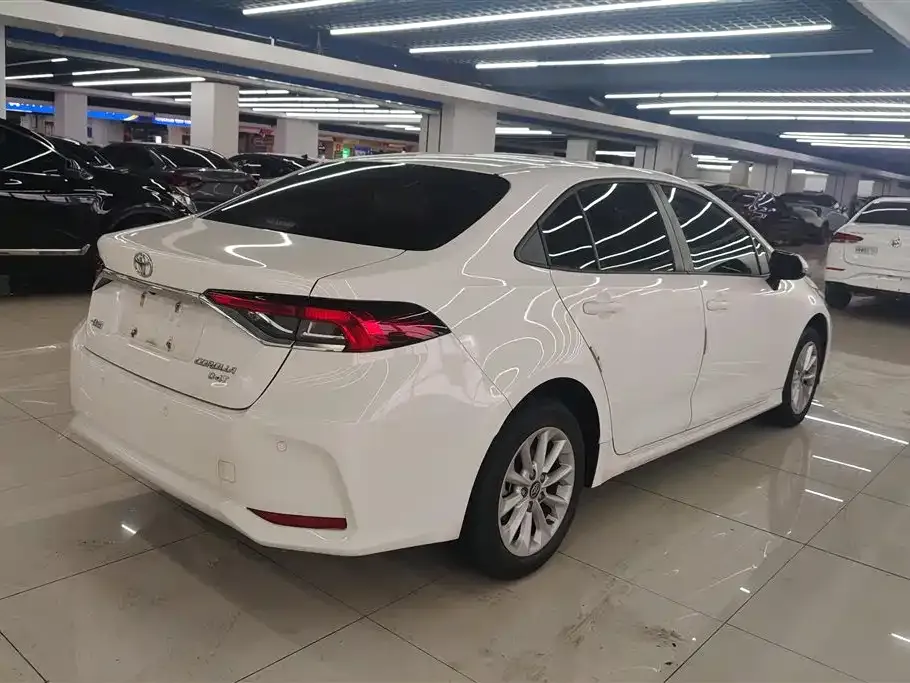 Toyota Corolla 2021 из CN, фото 10