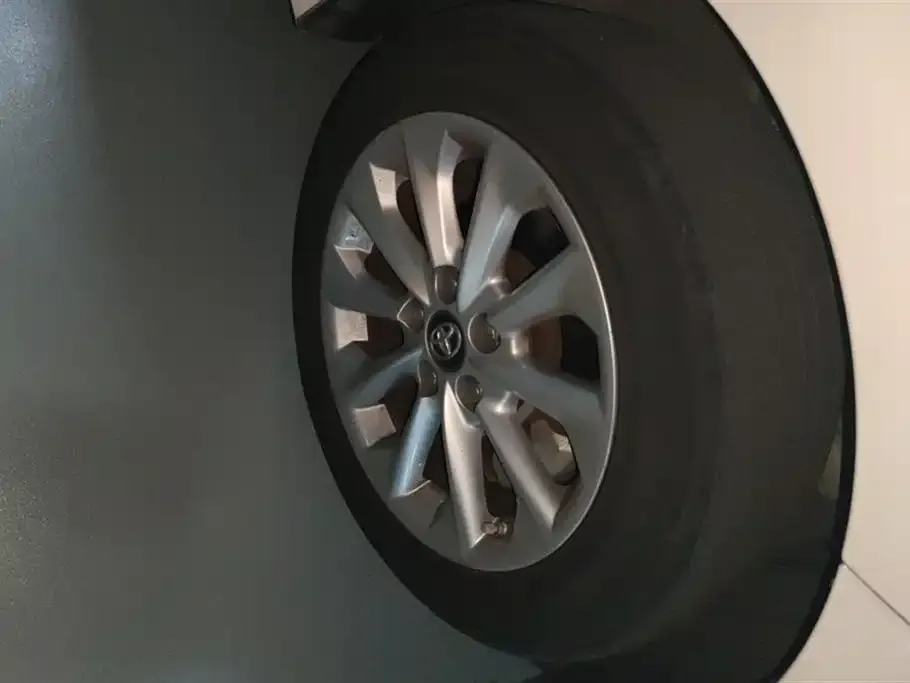 Toyota Corolla 2021 из CN, фото 2