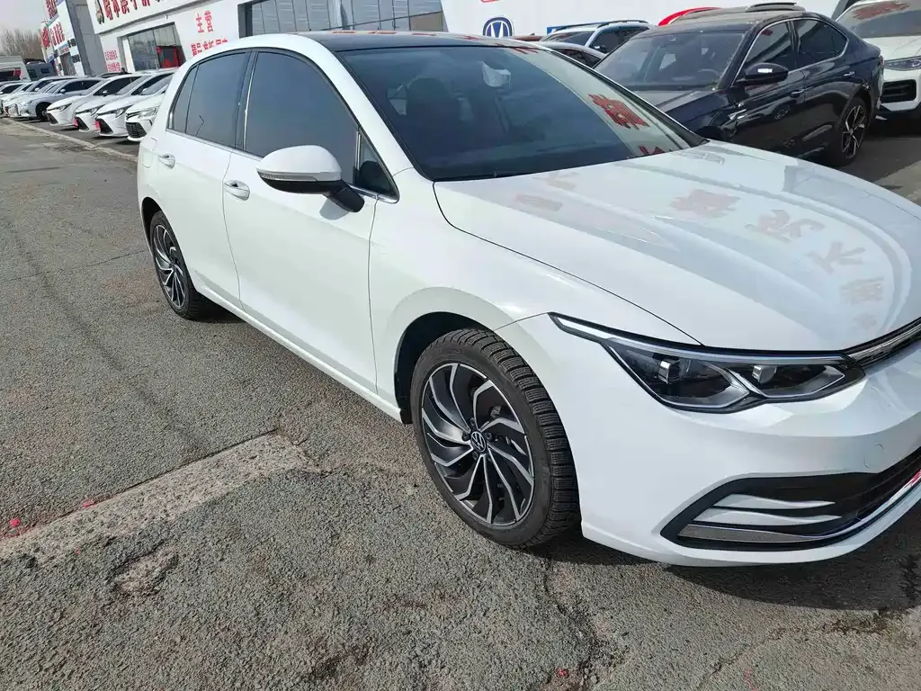 Volkswagen Golf 2022 из CN, фото 3