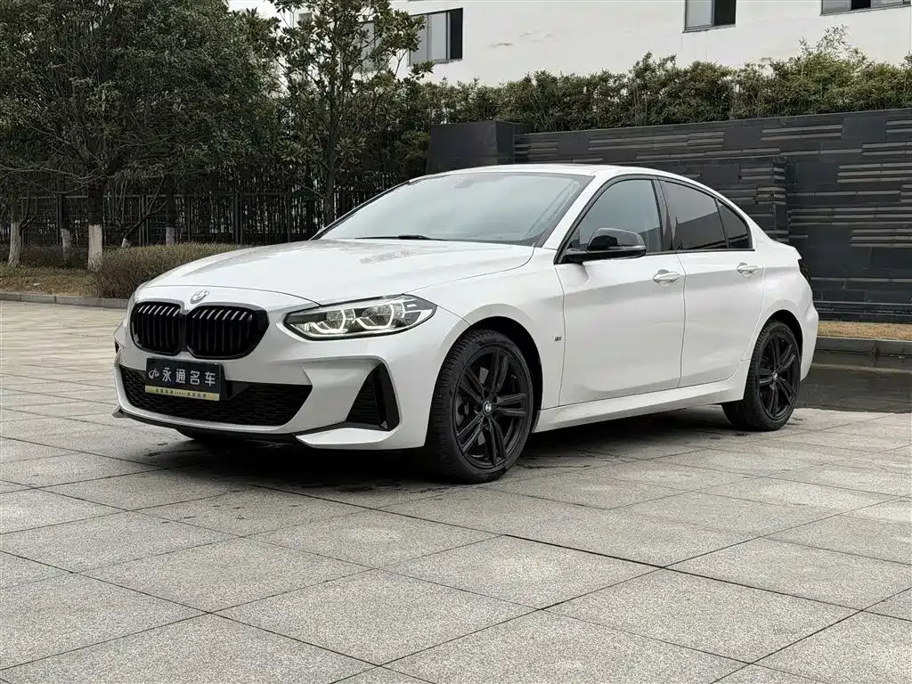 BMW 1 Series — фото 1