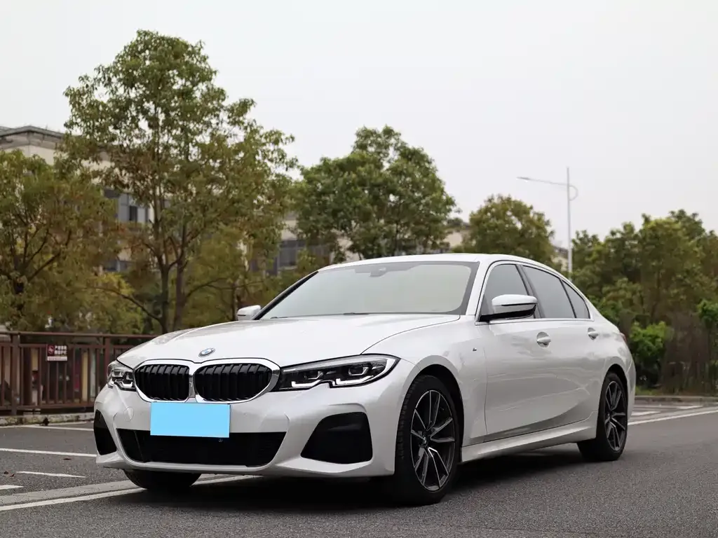 BMW 3 Series — фото 1