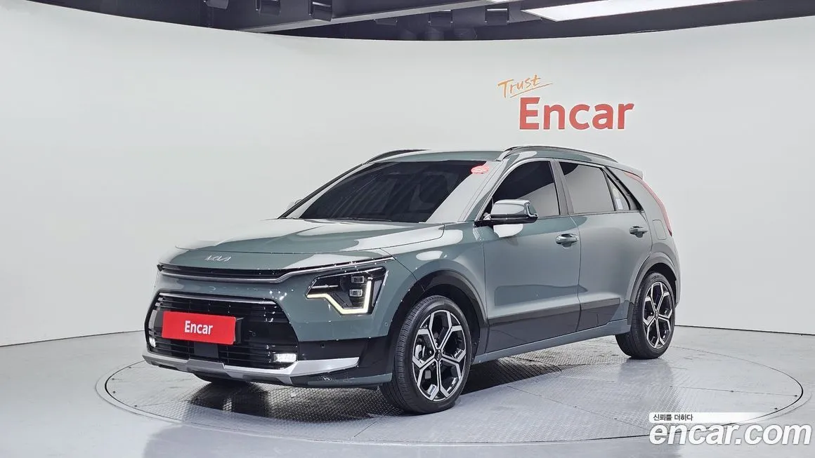 Kia Niro — фото 1