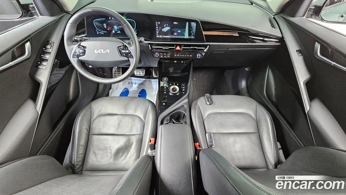 Kia Niro — фото 10
