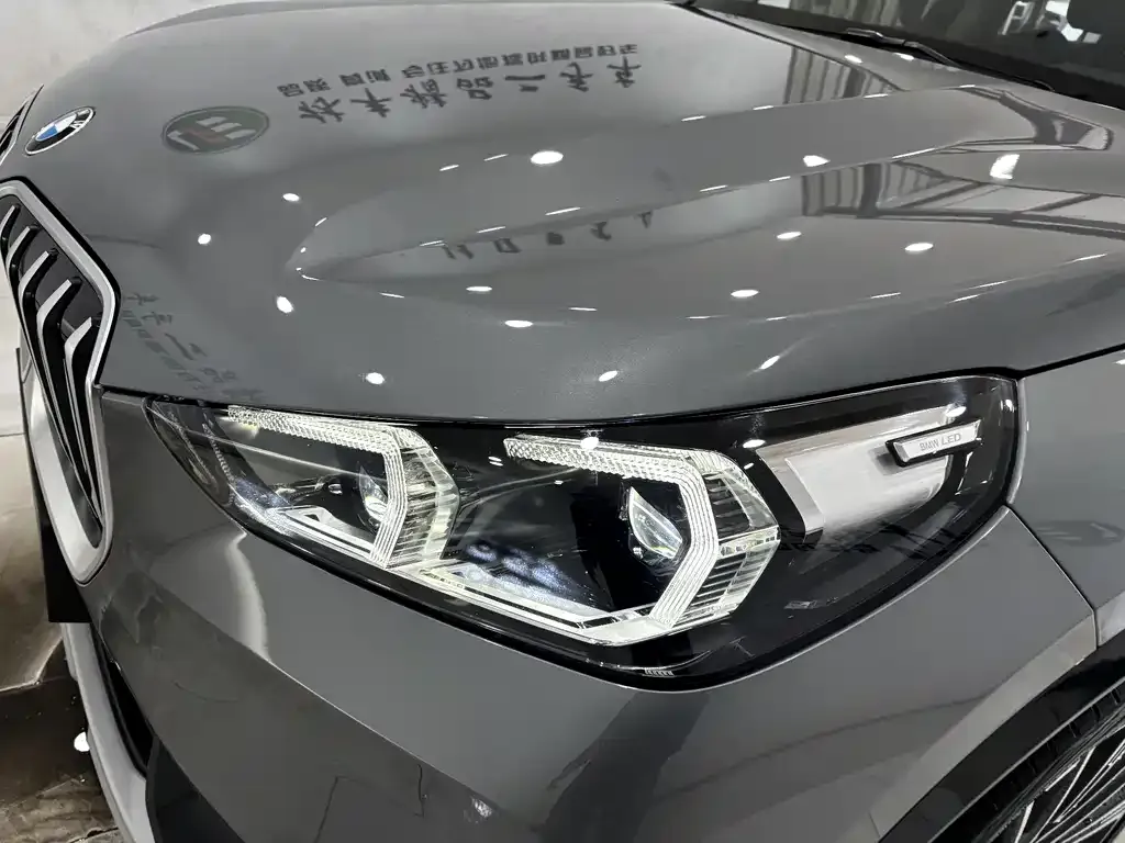 BMW X1 — фото 9