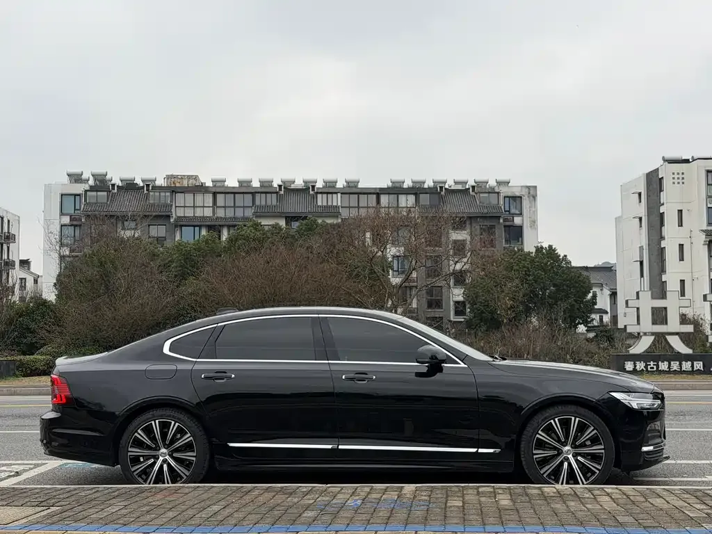 Volvo S90 — фото 2