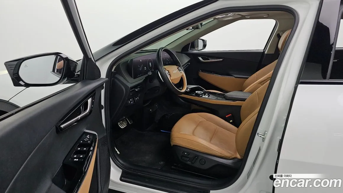 Kia EV6 2023 из KR, фото 2