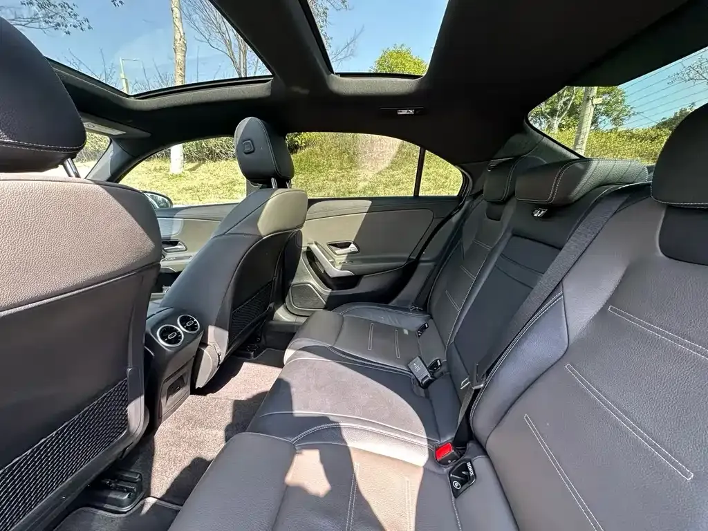 Mercedes-Benz A-Class AMG 2023 из CN, фото 5