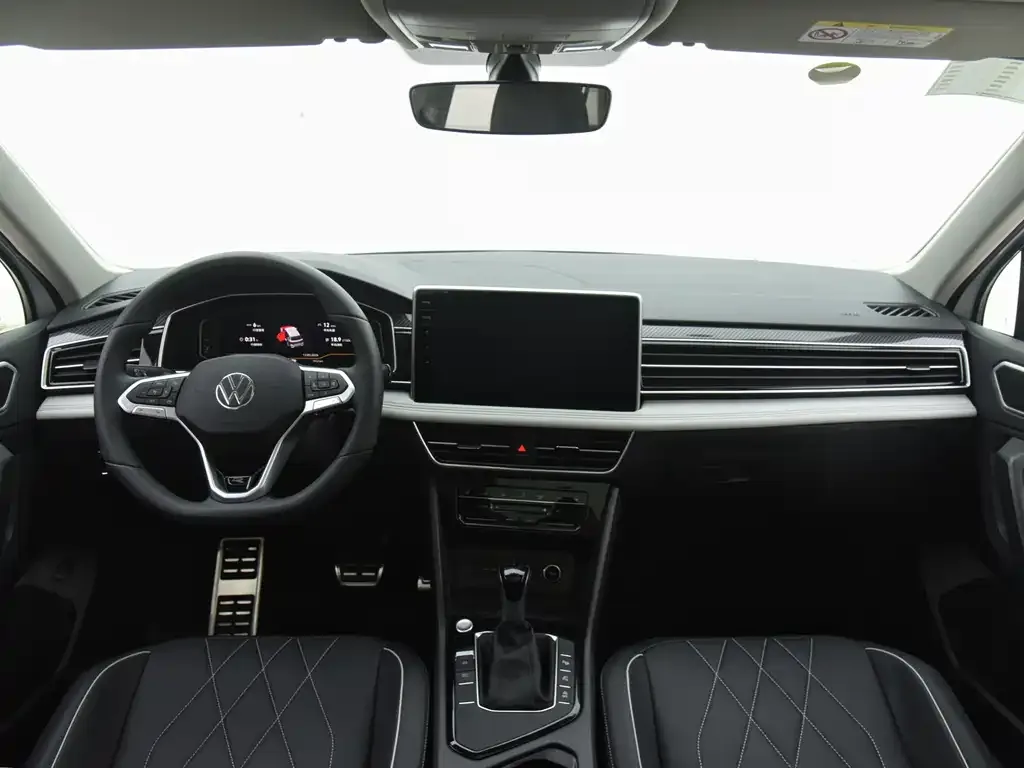 Volkswagen Tiguan L — фото 5