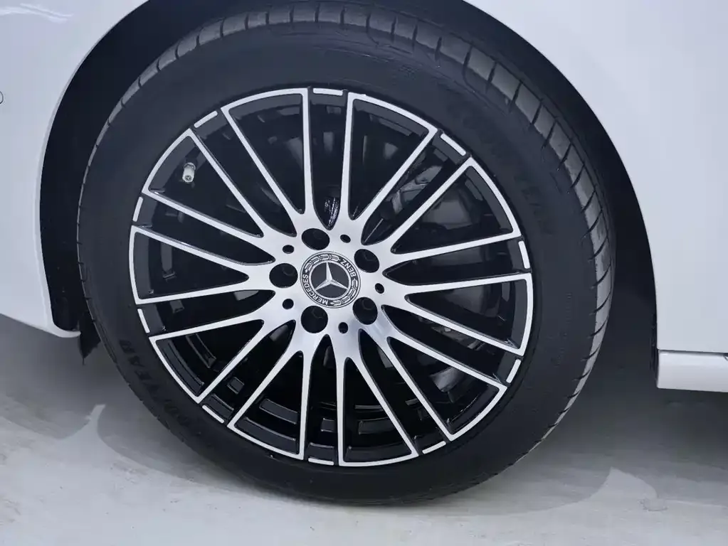 Mercedes-Benz C-Class 2023 из CN, фото 3