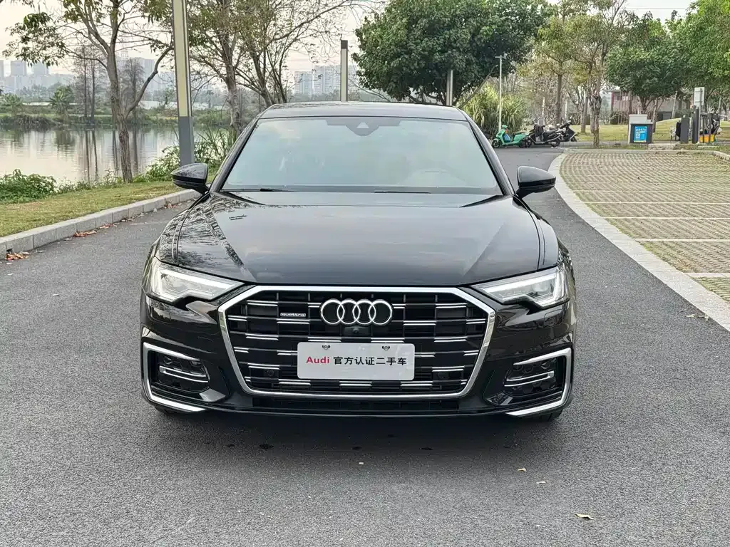 Audi A6L — фото 9
