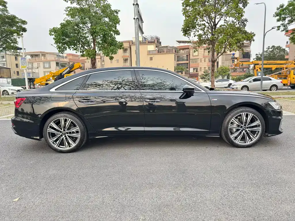 Audi A6L — фото 4