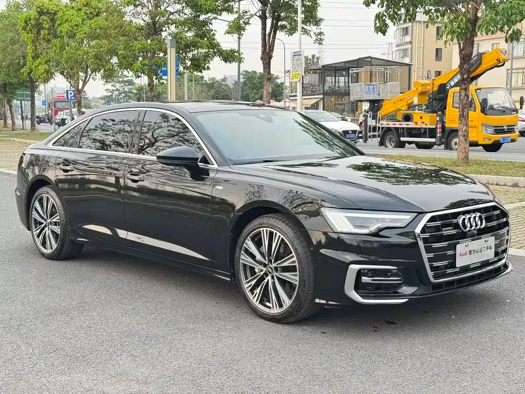 Audi A6L — фото 7