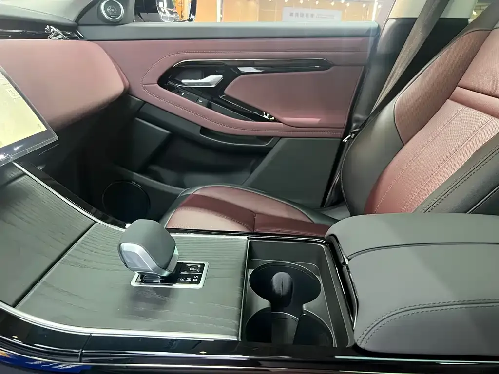 Land Rover Evoque — фото 7