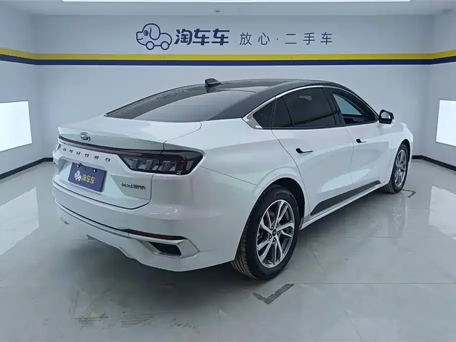 Ford Mondeo 2023 из CN, фото 9