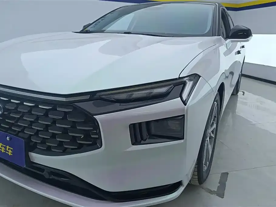 Ford Mondeo 2023 из CN, фото 4
