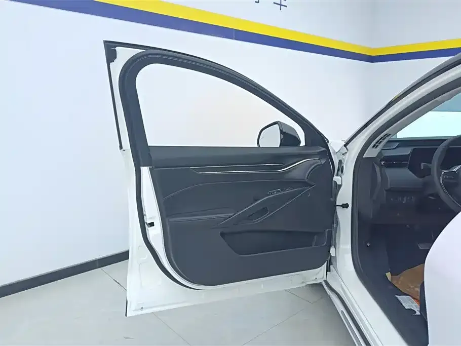 Ford Mondeo 2023 из CN, фото 3