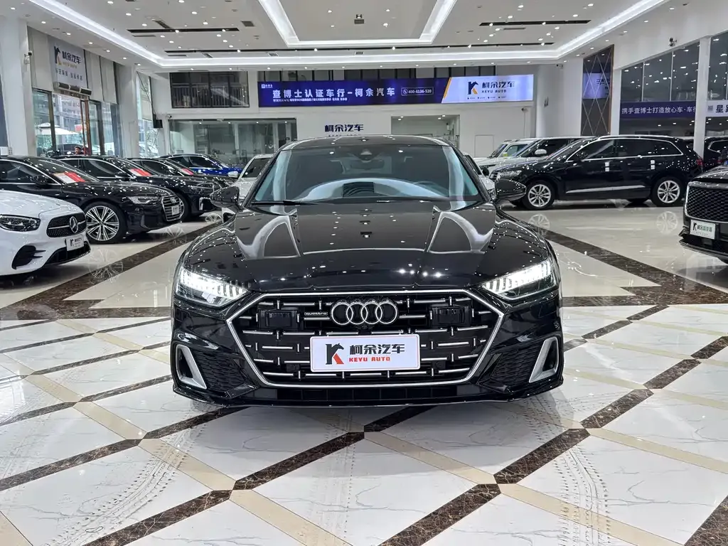 Audi A7L — фото 6