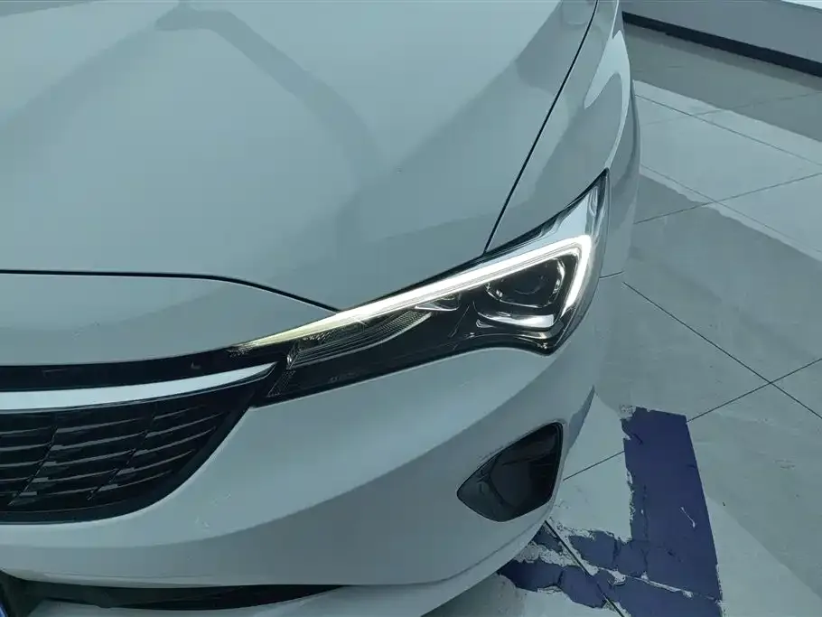 Buick Verano 2023 из CN, фото 3