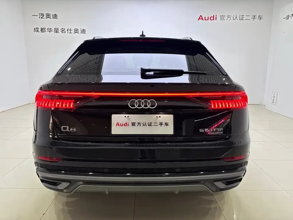 Audi Q8 — фото 5