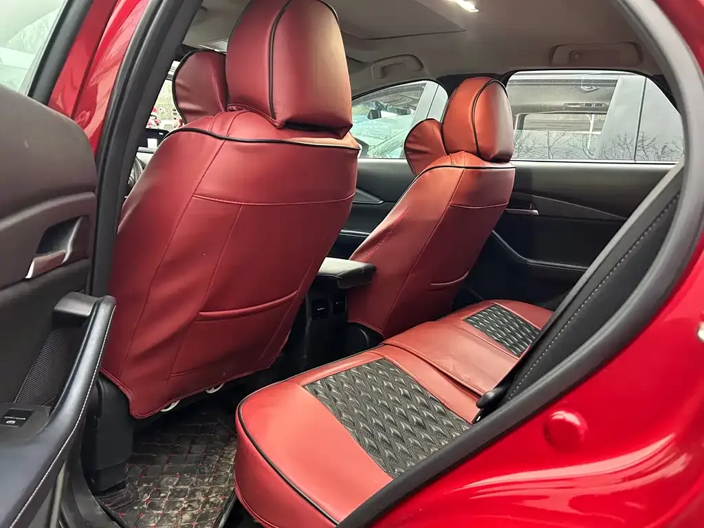 Mazda CX-30 2021 из CN, фото 7