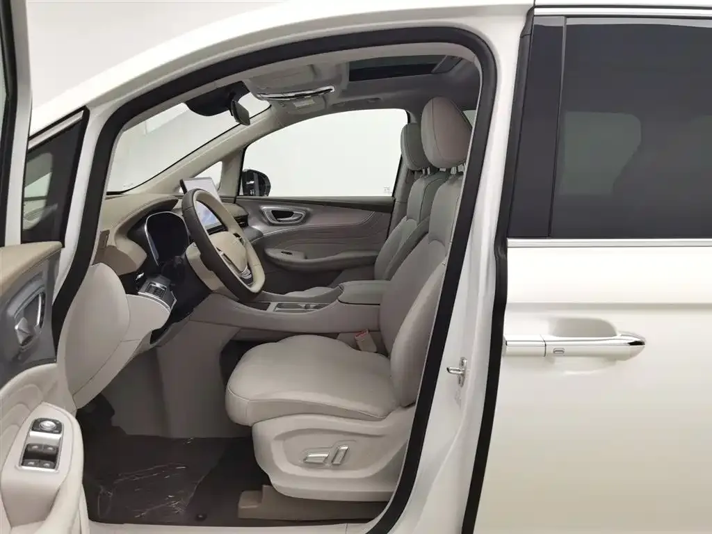 Roewe iMAX8 New Energy 2025 из CN, фото 7