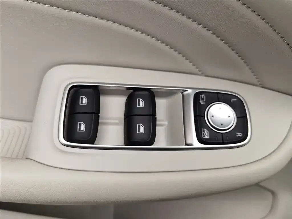 Roewe iMAX8 New Energy 2025 из CN, фото 9