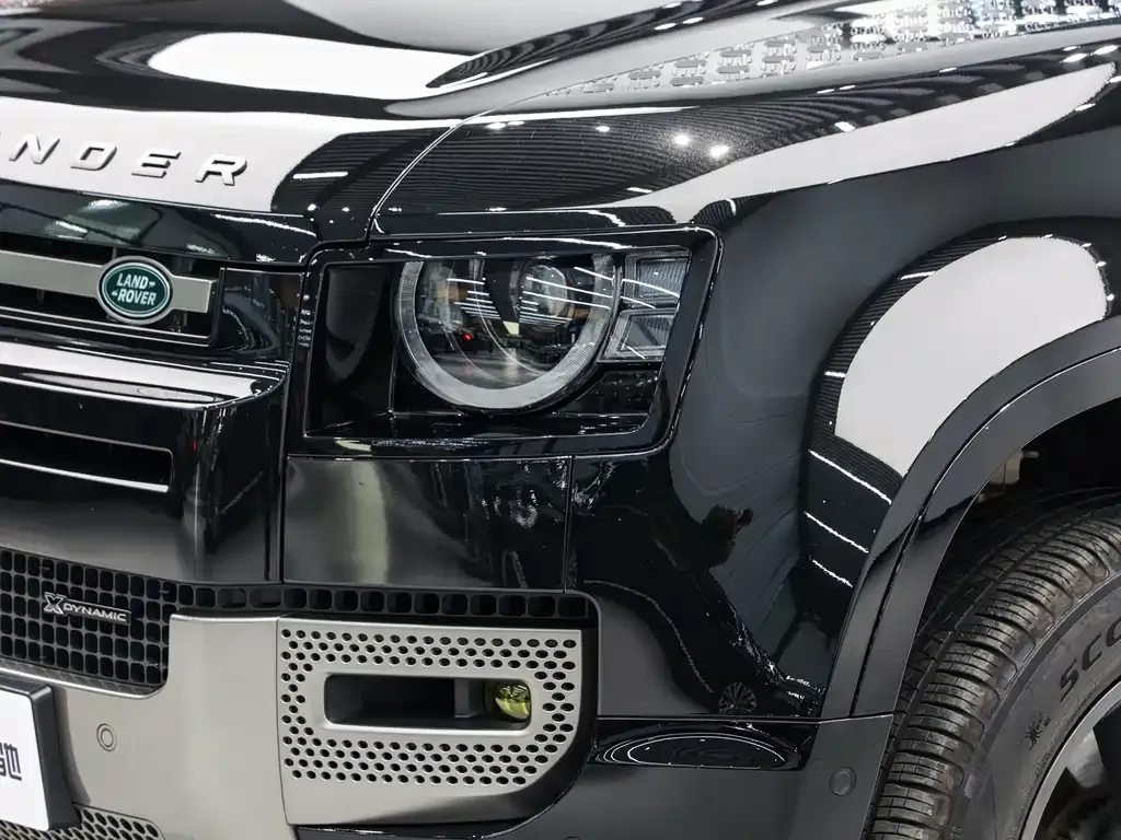 Land Rover Defender — фото 10