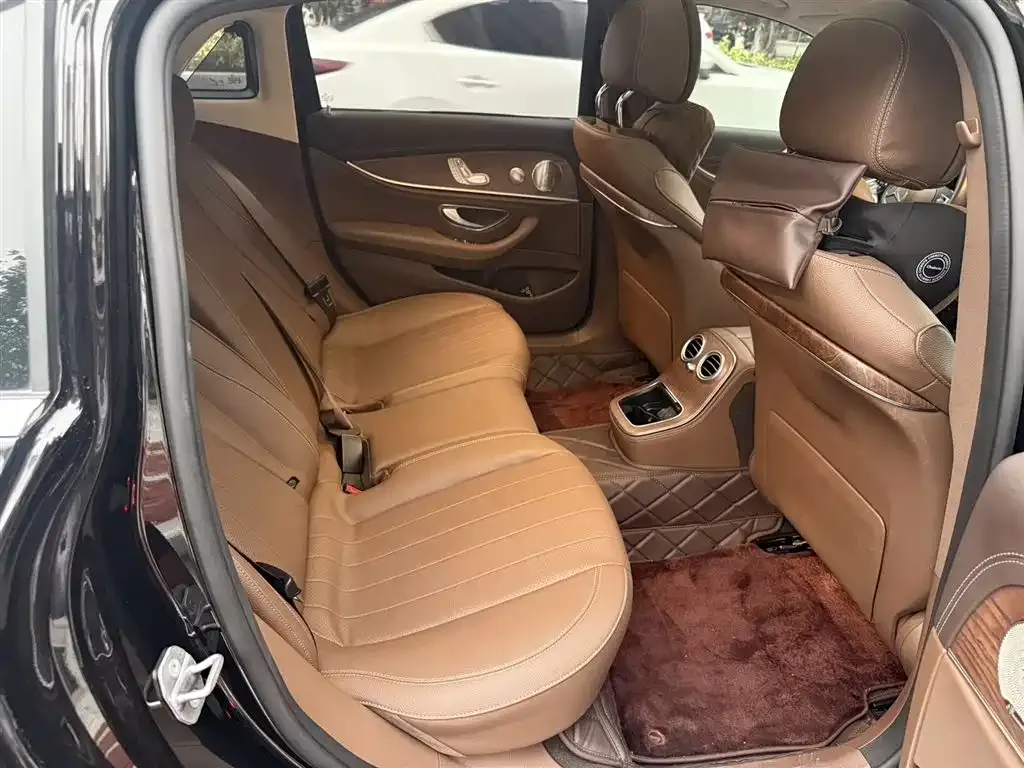 Mercedes-Benz E-Class 2023 из CN, фото 2