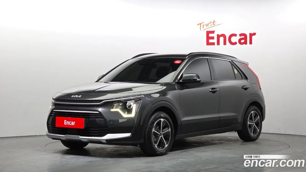 Kia Niro — фото 1