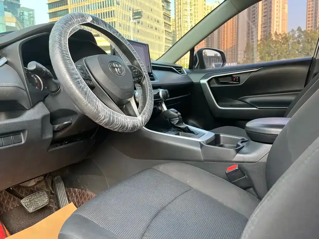 Toyota RAV4 2022 из CN, фото 9