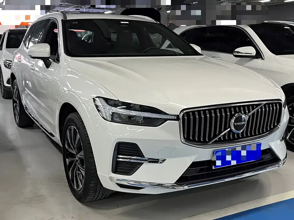 Volvo XC60 — фото 6