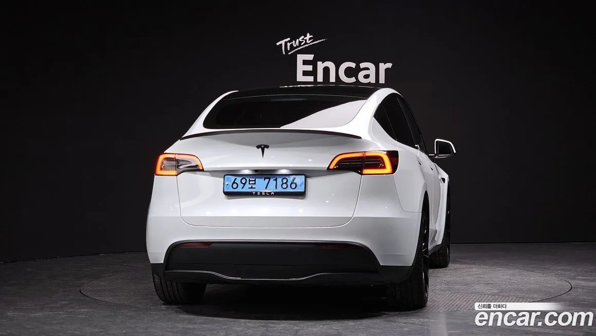 Tesla Model Y 2023 из KR, фото 10