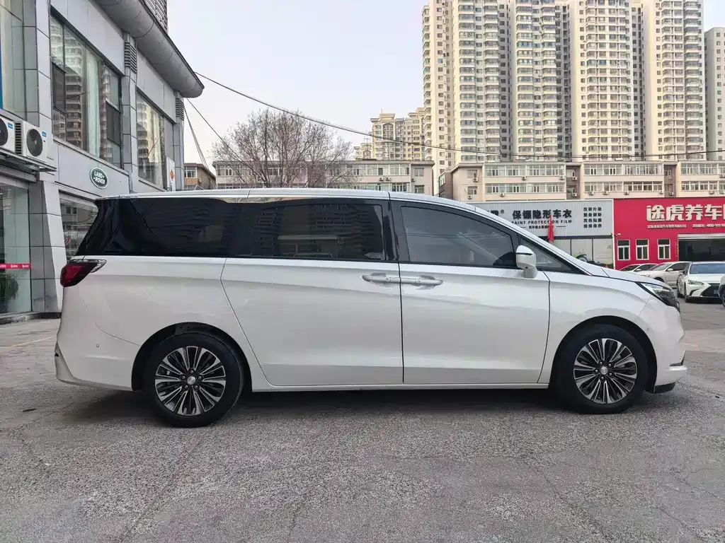 Buick GL8 2022 из CN, фото 7