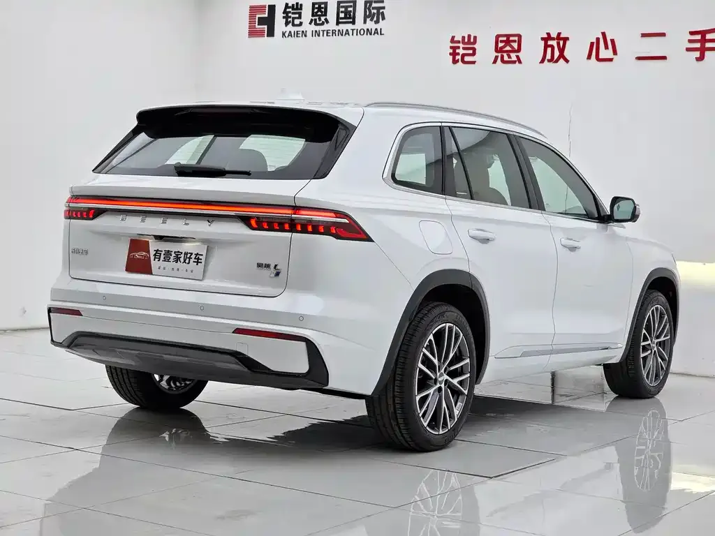 Geely Xingyue L — фото 5