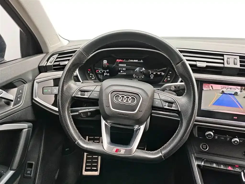 Audi Q3 Sportback — фото 8