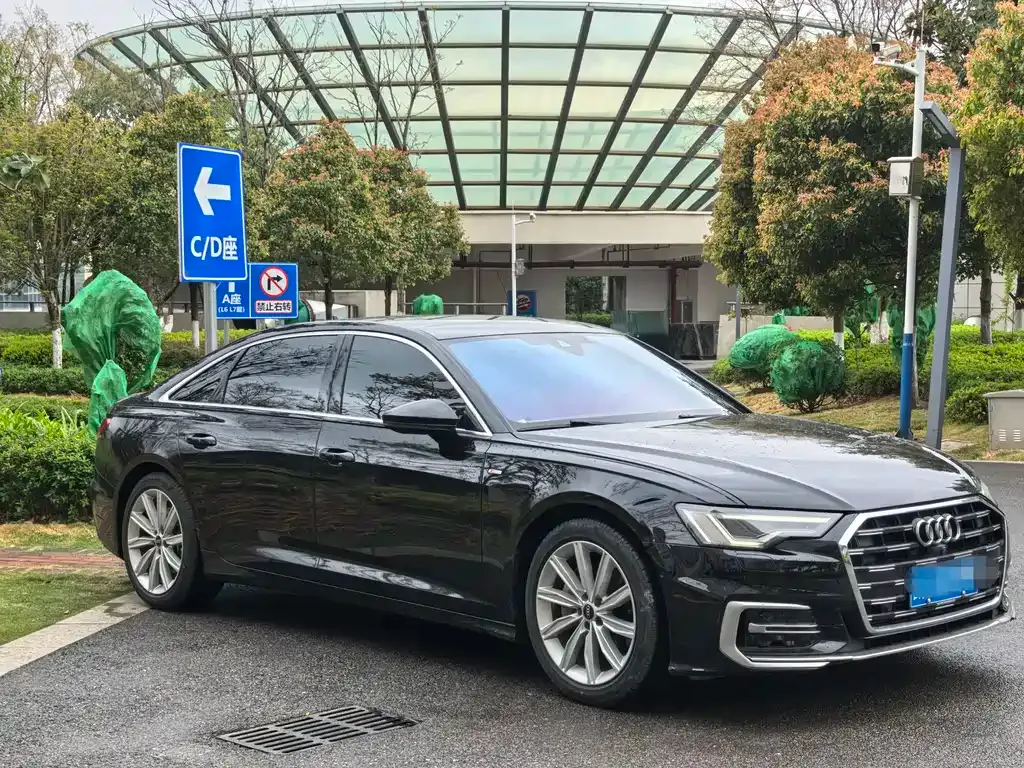 Audi A6L 2023 из CN, фото 3